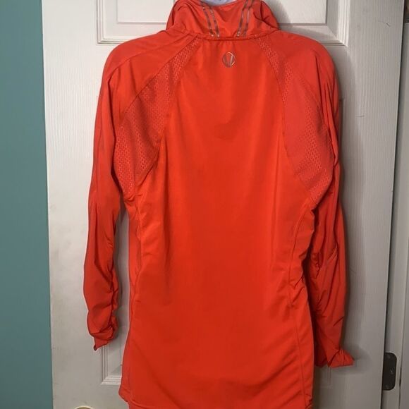 Sunice Orange Ruched Long Sleeves Pullover - Picture 6 of 9